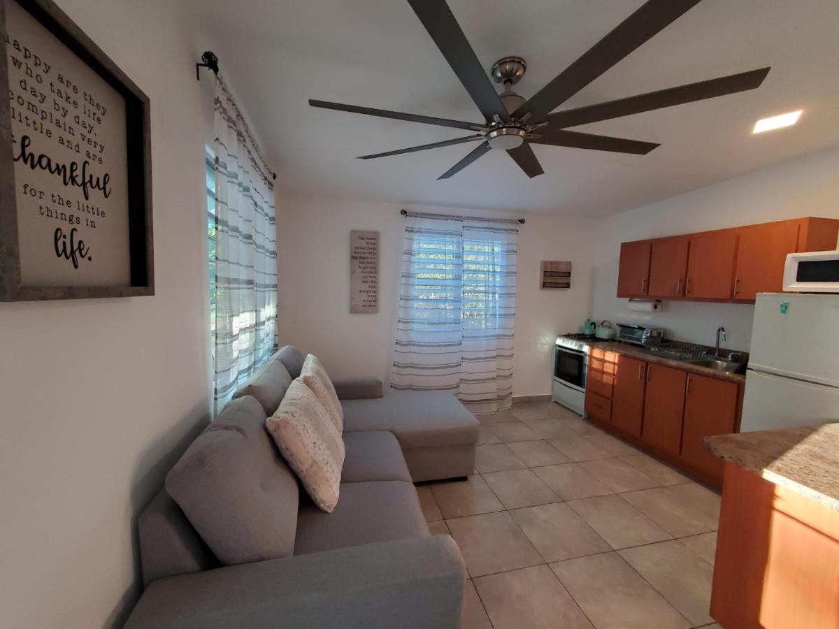 Aguadilla Sunrise Apt With Ac Wifi 8 Minute Walk From Crashboat Beach Екстер'єр фото